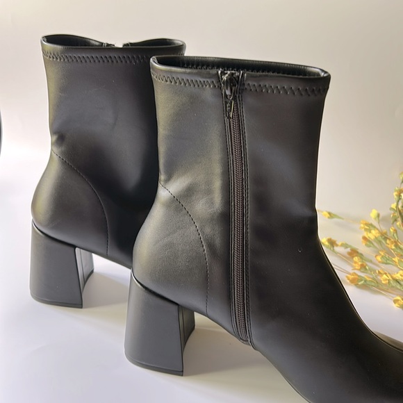 A New Day Target Pippa Stretch Ankle Chunky Block Heel Boots Faux Leather Black - Picture 6 of 11